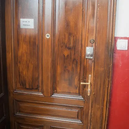 Dorcol Apartment