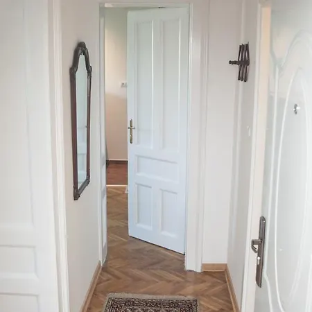 Dorcol Apartment